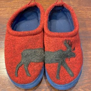 Kids LL Bean slippers. Sz 5-6
